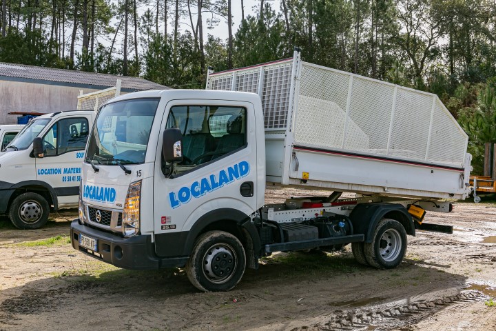 camion pour chantier espace vert en location à capbreton et soustons chez localand